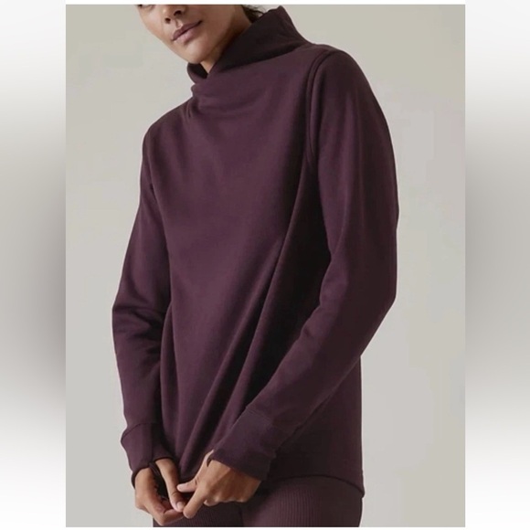 Athleta Sweaters - Athleta Cozy Karma Twist Neck Sweatshirt — Spiced Cabernet — Sz XS
